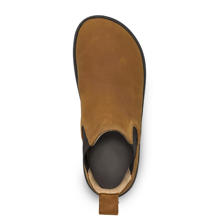 Barefoot Chelsea Brown