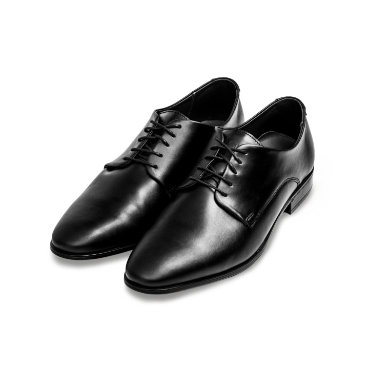 Polobotky James Black