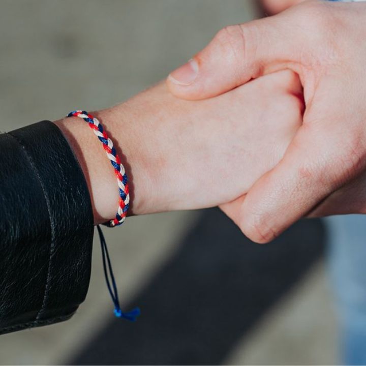 BeWooden Pletený náramek Trikolora